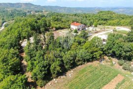 Pićan, građevinsko zemljište na rubu naselja sa otvorenim pogledom, Pićan, Tierra