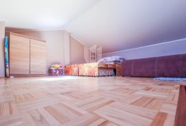 Poreč, centar, izvrstan stan sa pogledom na more!, Poreč, Apartamento