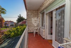 Rovinj, centar, obiteljska kuća u mirnoj ulici, Rovinj, House