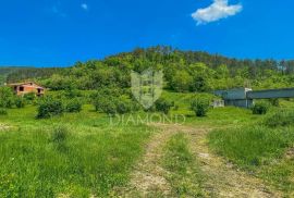 Oprtalj okolica, prostrano građevinsko zemljište sa pogledom na Motovun, Oprtalj, Arazi