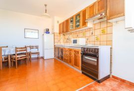 Rovinj, centar, sunčani stan sa pogledom na more, Rovinj, Appartment