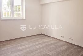 Split, Grad, dvosoban stan na odličnoj lokaciji!, Split, Appartment