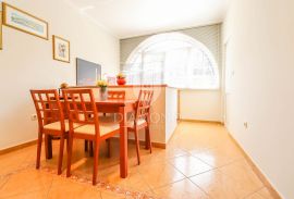 Rovinj, super stan na mirnoj lokaciji nedaleko od mora, Rovinj, Appartement