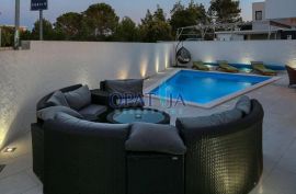 Zaton, Villa mit Swimmingpool, Nin, House