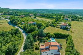 Labin, luksuzna vila sa grijanim bazenom, jacuzzijem i saunom, Labin, Haus