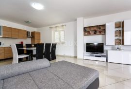 OTOK KRK, VRBNIK - Apartman 99 m2 sa pogledom na more, Vrbnik, Stan