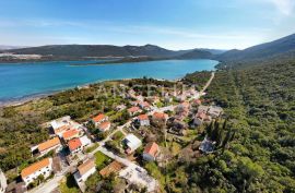 Pelješac, Duba Stonska, kompleks kamenih kućica za obnovu – 250 m od plaže, Ston, House