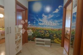 Marčelji, 1S+DB sa vlastitim parkirnim mjestom, Viškovo, Appartement