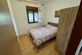 Kuća sa dva stana nadomak mora, Banjole, Istra, Medulin, House