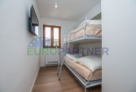 EKSKLUZIVA AGENCIJE - Kamena vila s dodatnim apartmanom, Višnjan, Višnjan, House