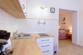 Apartmanska kuća na dobroj lokaciji, Novigrad, Istra, Novigrad, Kuća