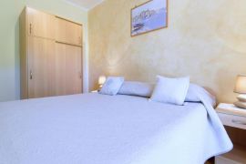 Apartmanska kuća na dobroj lokaciji, Novigrad, Istra, Novigrad, Дом