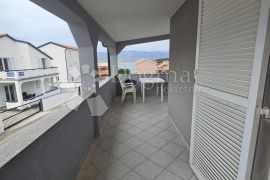 Vir - kuća s 2 apartmana, 80 m od mora i plaže!, Vir, Maison