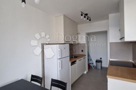 Stan u blizini kampusa za studente, Rijeka, Apartamento