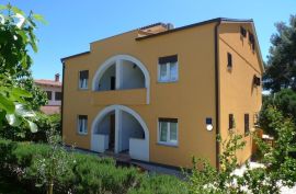 Apartmanska kuća na top lokaciji-200m od mora, Rovinj, Istra, Rovinj, Ev