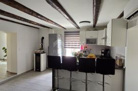 ISTRA, POREČ - Obnovljena istarska kuća s vrtom, Poreč, Casa