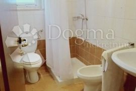 VELIKI APARTMAN - BAZEN NA KORIŠTENJE, Krk, Appartment