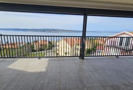 Crikvenica stan sa velikom terasom, Crikvenica, Flat