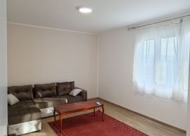 Karaburma, stara okretnica, 59 m2 komplet sređen ne korišćen., Beograd, Appartamento