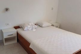 Dvosoban apartman s predivnom terasom- Brač,Pučišća, Pučišća, شقة