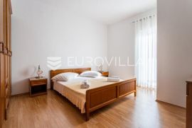 Podstrana, namješten dvosoban stan na prvom katu NKP 76, 9 m2, Podstrana, Appartment