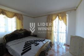 Kuća sama na placu 7.30 ari ID#127786, Voždovac, House