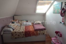 Altina, Ugrinovački put, uknjižen dvosoban stan, Zemun, Appartement