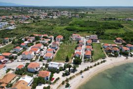 ZADAR, VRSI - Građevinsko zemljište na 30m od mora, Vrsi, Land