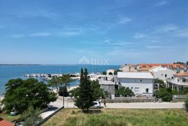 ZADAR, VRSI - Građevinsko zemljište na 30m od mora, Vrsi, Arazi