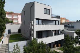 Crikvenica penthouse, Crikvenica, شقة