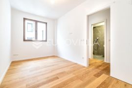 Zagreb, Maksimir prekrasan trosoban stan ured 104m2 PRVO USELJENJE, Zagreb, Flat