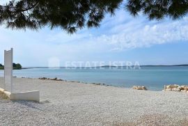 Prodaje se lijepo uređena kuća 100 m od plaže, Medulin, Ev