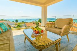 Prodaje se lijepo uređena kuća 100 m od plaže, Medulin, Famiglia