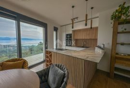 OPATIJA, IKA - prekrasan stan u novogradnji 105m2 + 57m2 krovna terasa 77m2, panoramski pogled na more, Opatija - Okolica, Apartamento