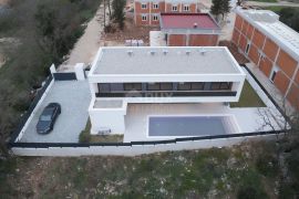 ZADAR, ZATON - Moderna vila s grijanim bazenom u novogradnji, Nin, Kuća