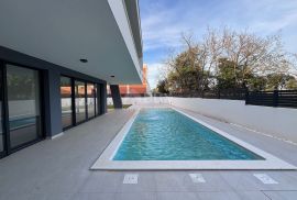 ZADAR, ZATON - Moderna vila s grijanim bazenom u novogradnji, Nin, House