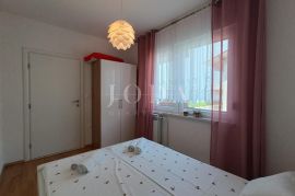 Trosobni stan s panoramskim pogledom, Crikvenica, Appartement