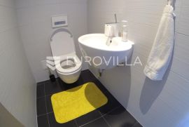 Split, Firule, luksuzan trosoban stan na izuzetnoj lokaciji, Split, Appartement