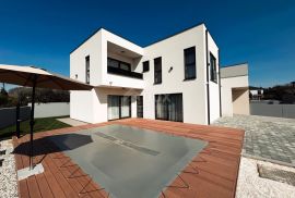 ISTRA, POMER - Moderna dvojna kuća sa bazenom u blizini mora i pogledom na more, Medulin, Casa