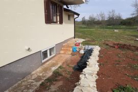 Kuća Prodaja lijepe obiteljske kuće u Novigradu, Novigrad, House