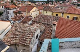 MALI LOŠINJ gradska romantika, Mali Lošinj, Famiglia