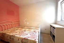 Lijep stan u Rapcu s terasom!, Labin, Apartamento