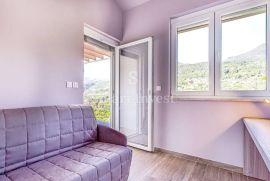 IČIĆI, vila modernog arhitektonskog projekta od 275 m2, Opatija - Okolica, House