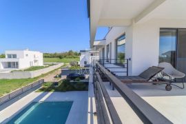Moderna vila sa pogledom na more, Fažana okolica, Fažana, Famiglia