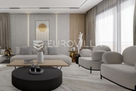 Zaprešić, luksuzan penthouse s jacuzzijem,kaminom i saunom 343 m2, Appartamento