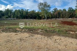 Marčana, Krnica - građevinsko zemljište 801 m2 za obiteljsku kuću, Marčana, Land