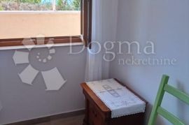 Apartman sa velikom okućnicom, Crikvenica, شقة