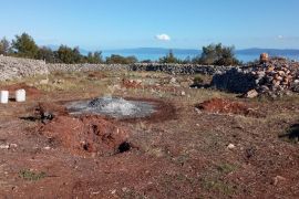 Poljoprivredno zemljište Jelsa 13300m2, Jelsa, Terrain