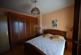 ISTRA, RABAC Maksimalni komfor s panoramskim pogledom na more i garažom!, Labin, Apartamento