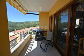 ISTRA, RABAC Maksimalni komfor s panoramskim pogledom na more i garažom!, Labin, Apartamento